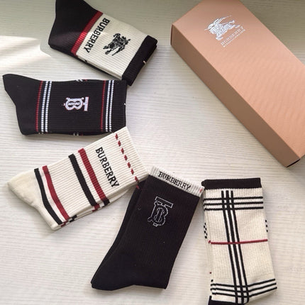 BURBERRY 26S CREW SOCKS 410326 (1 BOX)