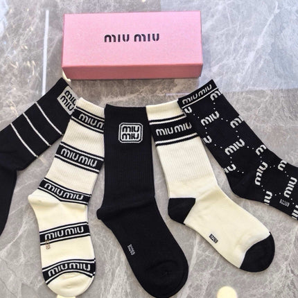 MIUMIU 26S CREW SOCKS 413939 (1 BOX)