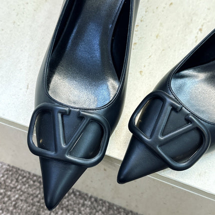 VALENTINO 26S HIGH HEELS 40 MM IN BLACK CALFSKIN