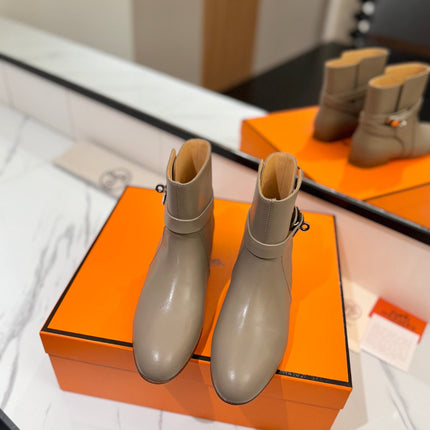 HM 26S NEO ANKLE BOOTS IN GREYISH BEIGE CALFSKIN