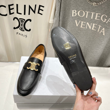TRIOMPHE LOAFER IN BLACK SMOOTH CALFSKIN GOLD HARDWARE