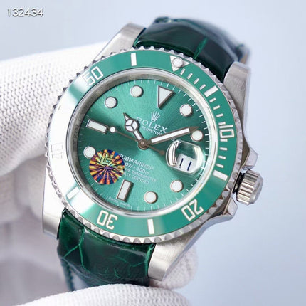 SUBMARINER DATE BLACK DIAL LEATHER STRAP
